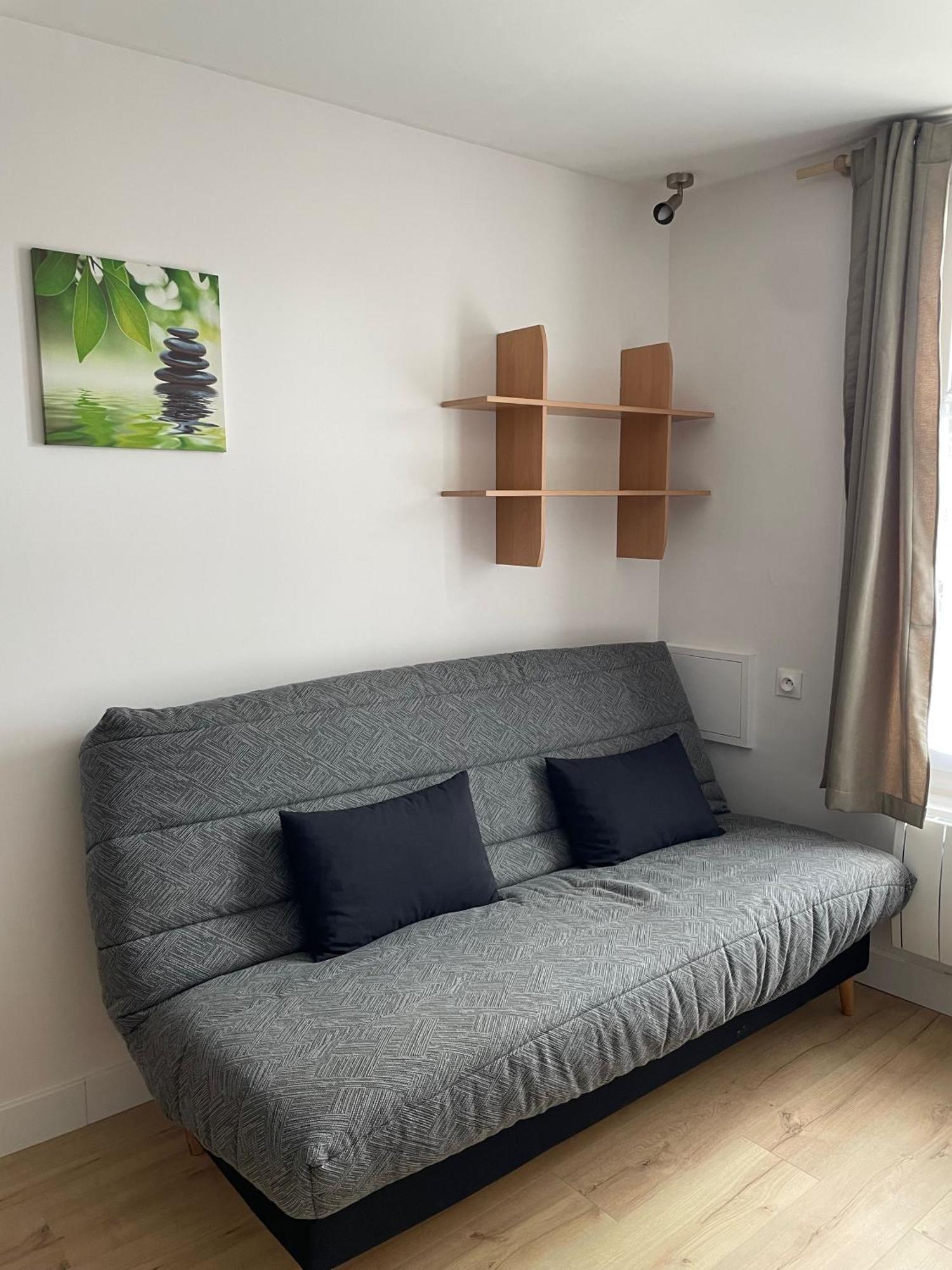 Meuble De Tourisme Dans Parc Arbore 1000M2 - Sejour-La-Roche Eperon La Roche-Posay Room photo
